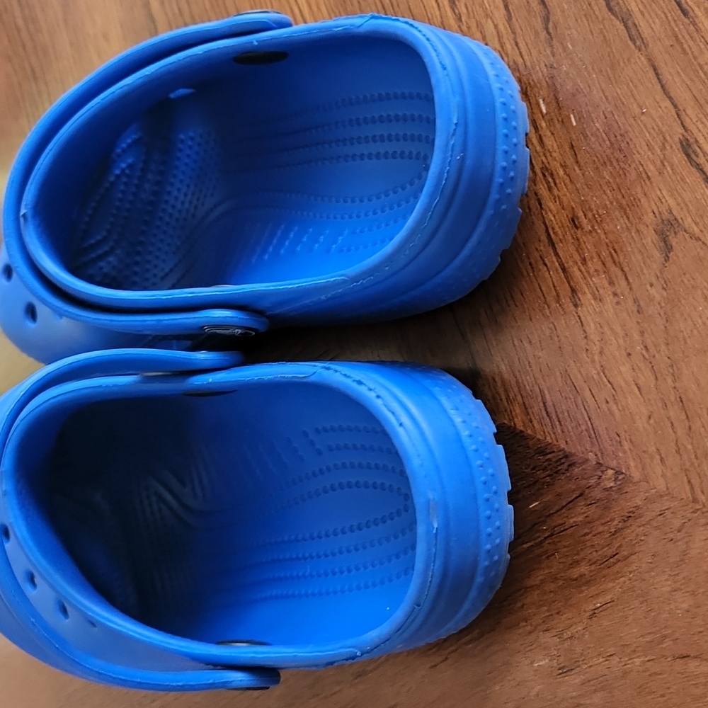 Blue Crocs J 2 - Picture 5 of 6